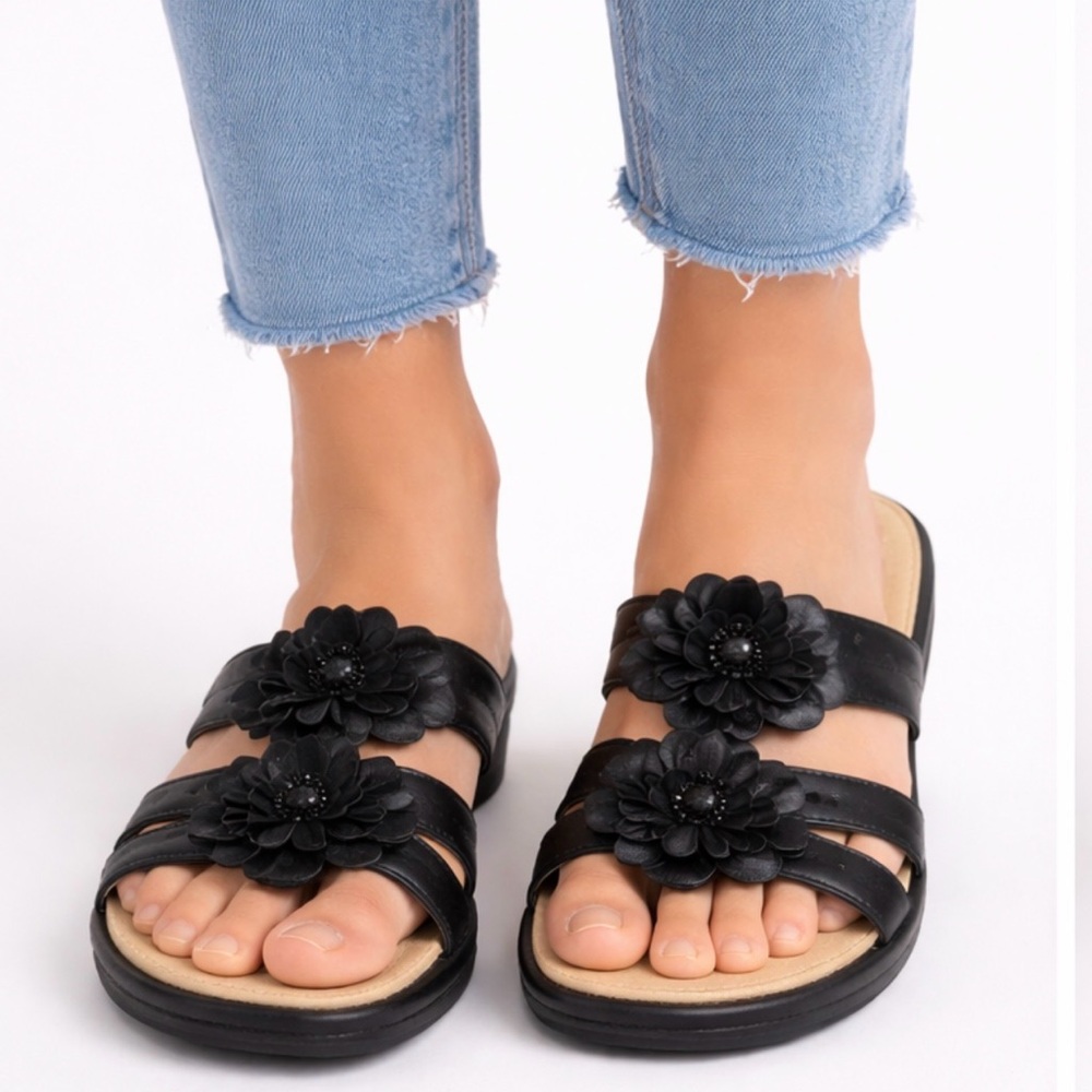 Naturalizer Jayda Black Leather Floral Sandals Size 7 Comfort Casual Slides